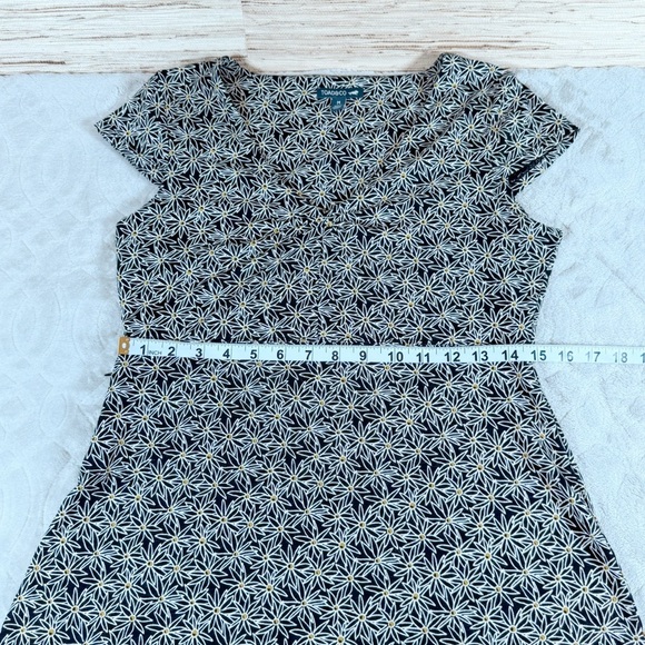 Toad&Co Womens Black Daisy Floral V Neck Short Sleeve Dress Size M Eco Blend - Picture 14 of 15